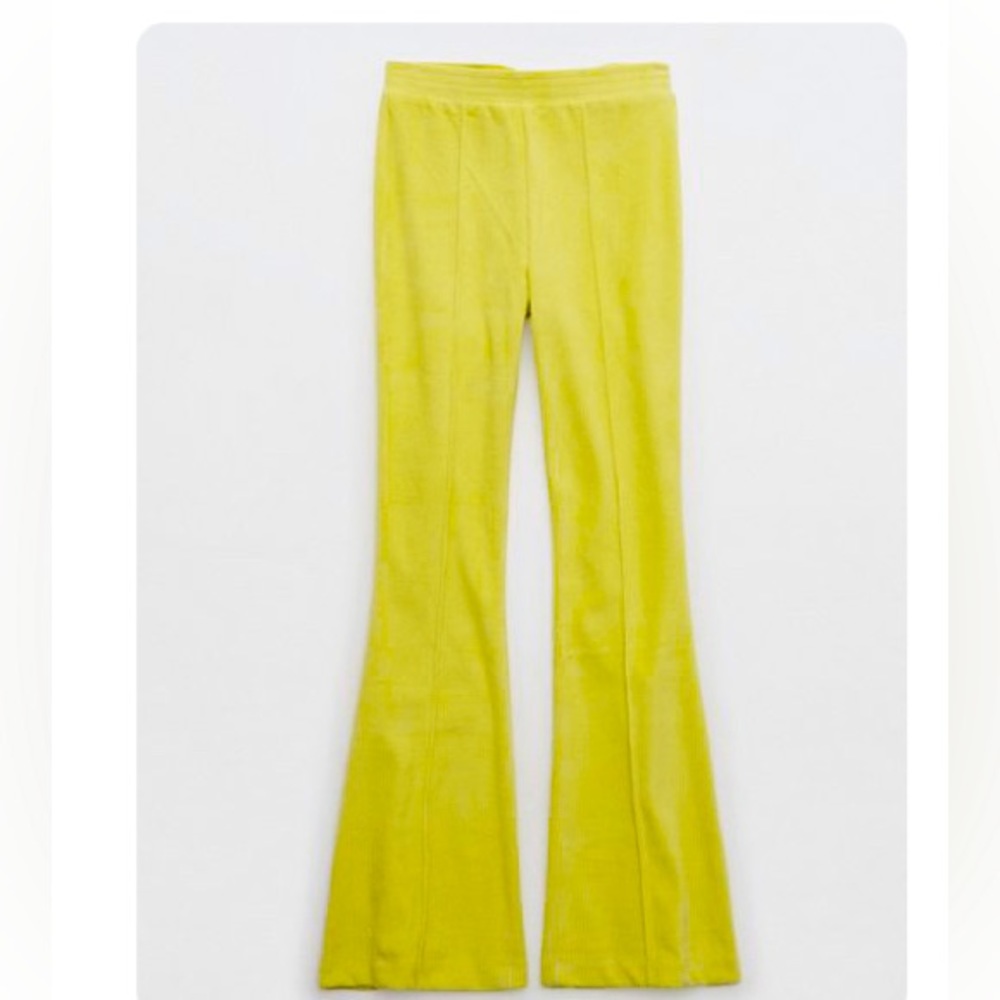 LIME GREEN VELOUR VELVET FLARE PANTS AERIE SIZE XL groovy